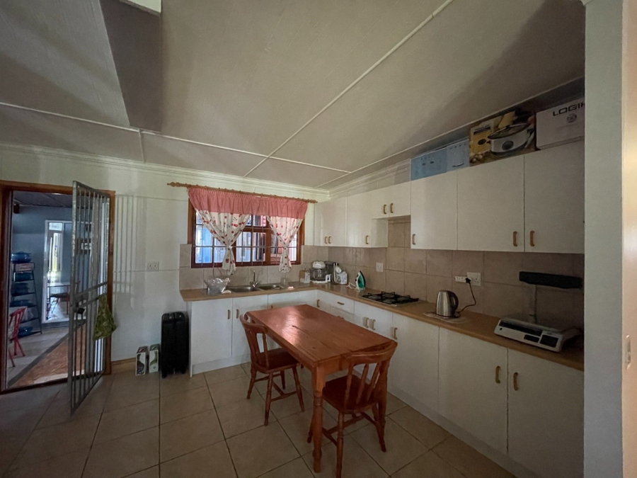 10 Bedroom Property for Sale in Roodefontein AH Western Cape